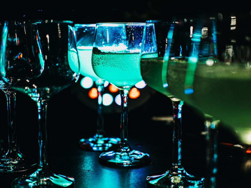 地方都市から日本を見る①：地方都市のバーに行く楽しみ